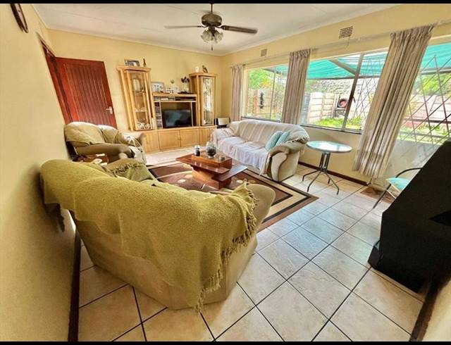 3 BEDROOM HOUSE FOR SALE IN VAN DYK PARK